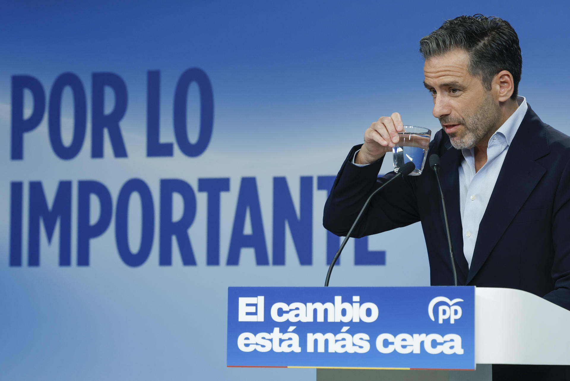 MADRID, 29/06/2026.-El portavoz del PP, Borja Sémper, da una rueda de prensa tras la reunión del Comité de Dirección del Partido Popular, este lunes, en la sede del partido en Madrid. EFE/ J.J. Guillén