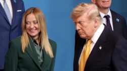 ANKARA (Turkey), 08/07/2026.- Italian Prime Minister Giorgia Meloni (K) and US President Donald Trump prepare for a group photo with world leaders during the 2026 NATO Summit in Ankara, Turkey, 08 July 2026. The NATO Summit takes place from 07-08 July. (Turquía) EFE/EPA/GEORGI LICOVSKI