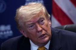 ANKARA (Turkey), 08/07/2026.- US President Donald Trump speaks during a meeting with NATO Secretary General Mark Rutte (not pictured) on the sidelines of the NATO summit in Ankara, Turkey, 08 July 2026. The NATO Summit takes place from 07-08 July. (Turquía) EFE/EPA/FILIP SINGER / POOL
