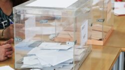 Urna de elecciones