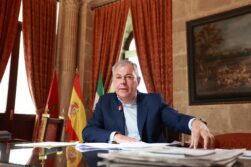 El Alcalde de Sevilla, Jose Luis Sanz,