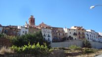 Arcos de las Salinas - Sociedad