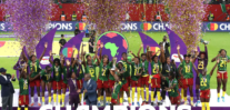 Las jugadoras de la selección de Camerún celebra