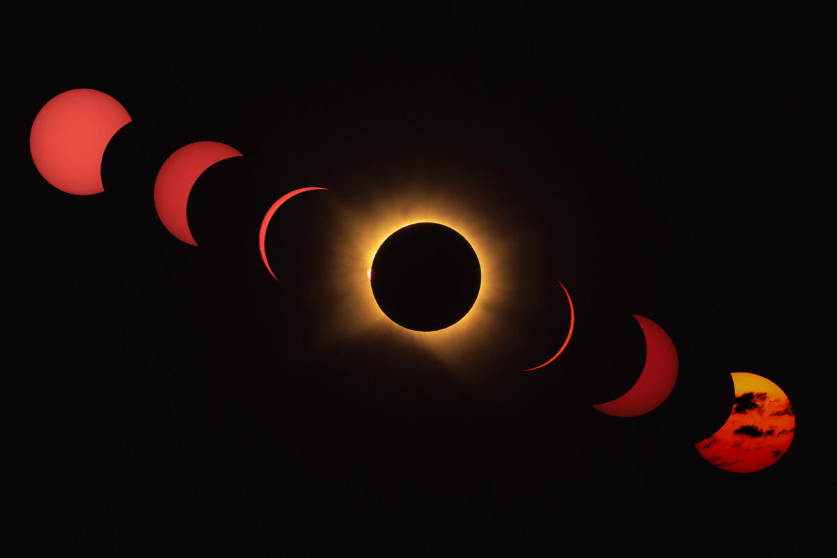 LOGROÑO, 12/08/2026.- Fotomontaje del eclipse solar desde la Ermita Nuestra Señora de la Antigua en Alberite (Logroño), este miércoles. EFE/ Biel Aliño