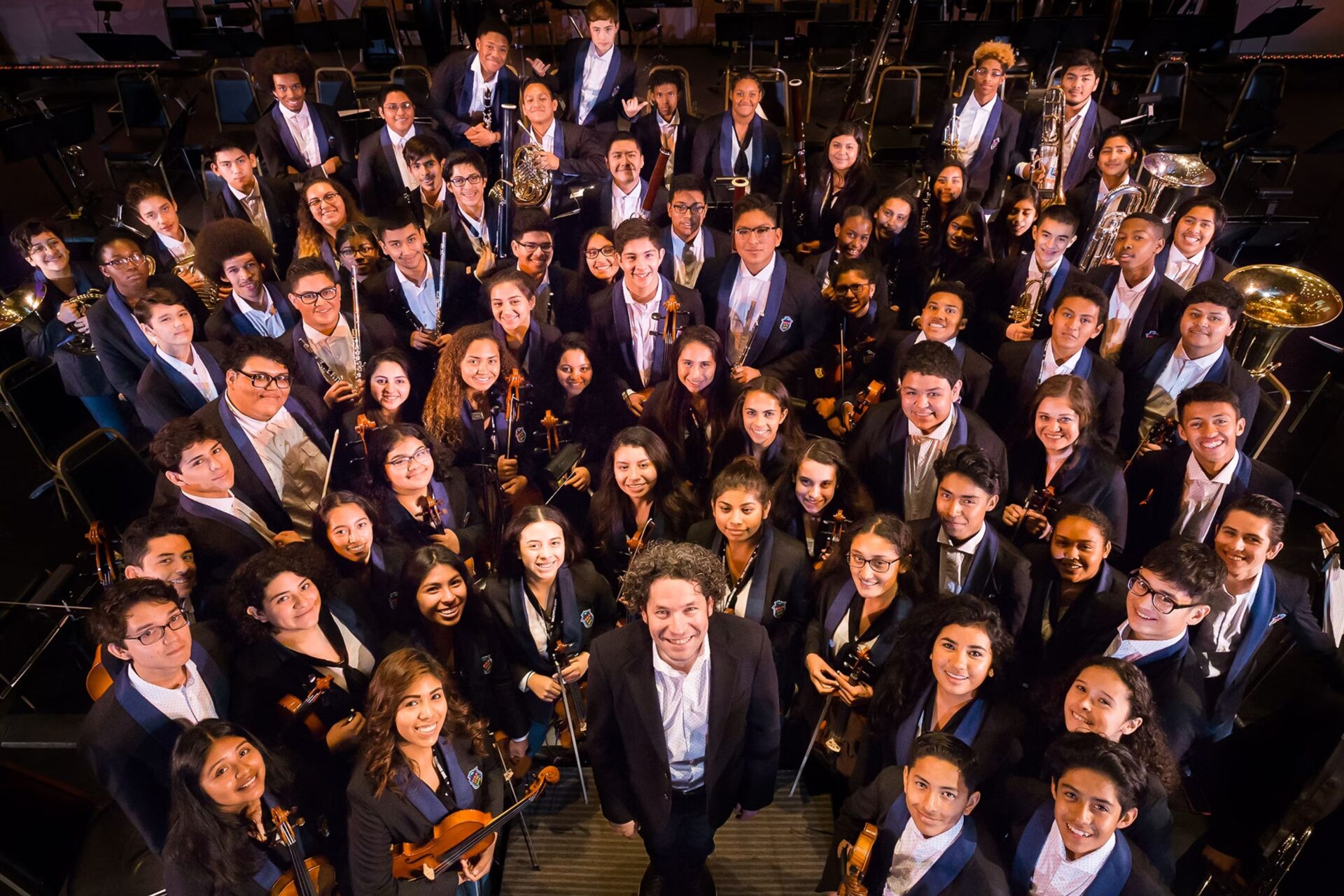 Dudamel con músicos de YOLA.