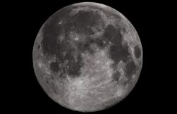 15/04/2025 Un experimento de la NASA muestra que el viento solar puede hacer agua en la Luna POLITICA INVESTIGACIÓN Y TECNOLOGÍA NASA