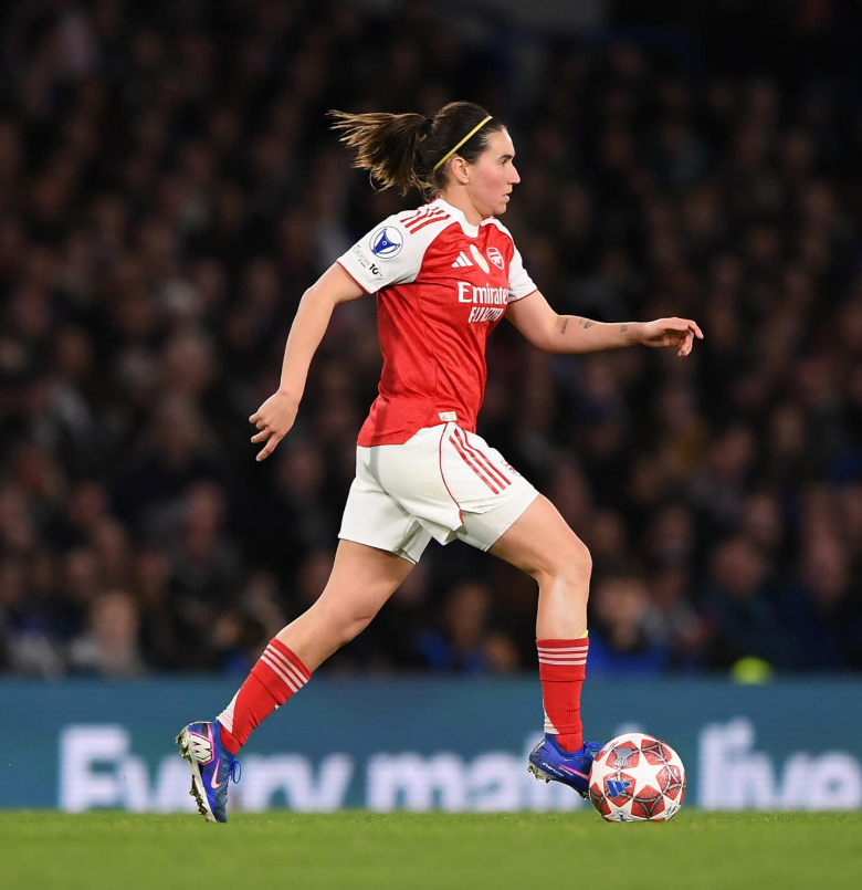 La futbolista española, Mariona Caldentey, durante un partido con el Arsenal