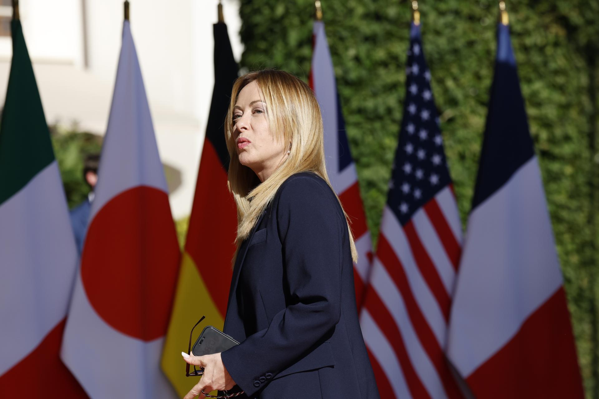 EVIAN-LES-BAINS (France), 15/06/2026.- Italy's Prime Minister Giorgia Meloni arrives at the Hotel Royal ahead of the G7 summit in Evian-les-Bains, France, 15 June 2026. The 52nd G7 Summit takes place in Evian-les-Bains from 15 to 17 June 2026. (Francia, Italia) EFE/EPA/YOAN VALAT