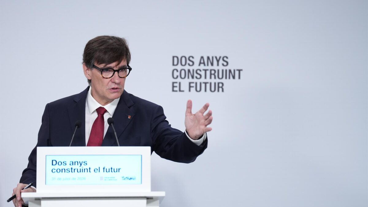 El presidente de la Generalitat de Catalunya, Salvador Illa, durante una rueda de prensa, en el Palau de la Generalitat.
