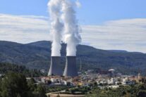 Centrales nucleares en España - Economía