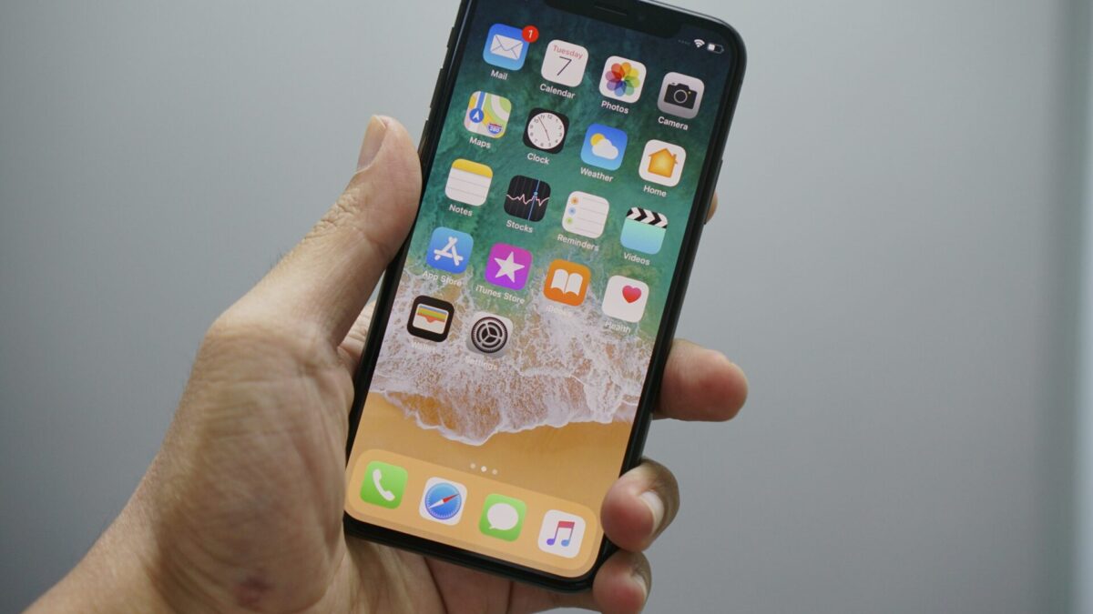 iPhone X - Economía