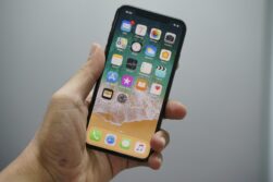 iPhone X - Economía