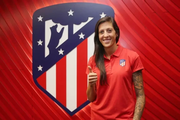 Jenni Hermoso fichó por el Atlético, el club donde empezó, en el verano de 2018