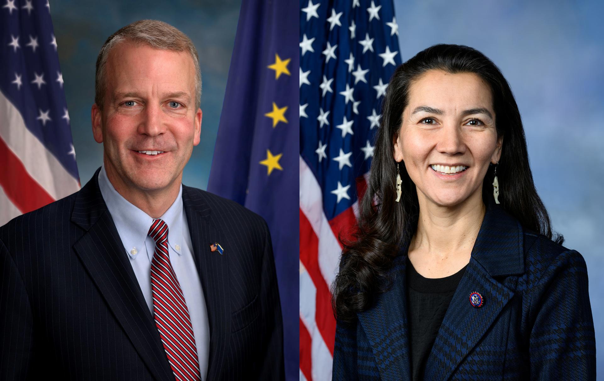 Combo de fotografías cedidas donde aparecen el senador republicano Dan Sullivan (i) y la exlegisladora demócrata Mary Peltola, quienes avanzaron este miércoles en las primarias abiertas al Senado en Alaska, una de las carreras clave para decidir el control de la Cámara Alta en los comicios del próximo noviembre. Peltola, la esperanza del partido azul para arrebatarle un tercer mandato a Sullivan, alcanzaba el 48 % de los votos con un 80 % de las boletas escrutadas. EFE/Fotos oficiales /SOLO USO EDITORIAL /NO VENTAS /SOLO DISPONIBLE PARA ILUSTRAR LA NOTICIA QUE ACOMPAÑA /CRÉDITO OBLIGATORIO