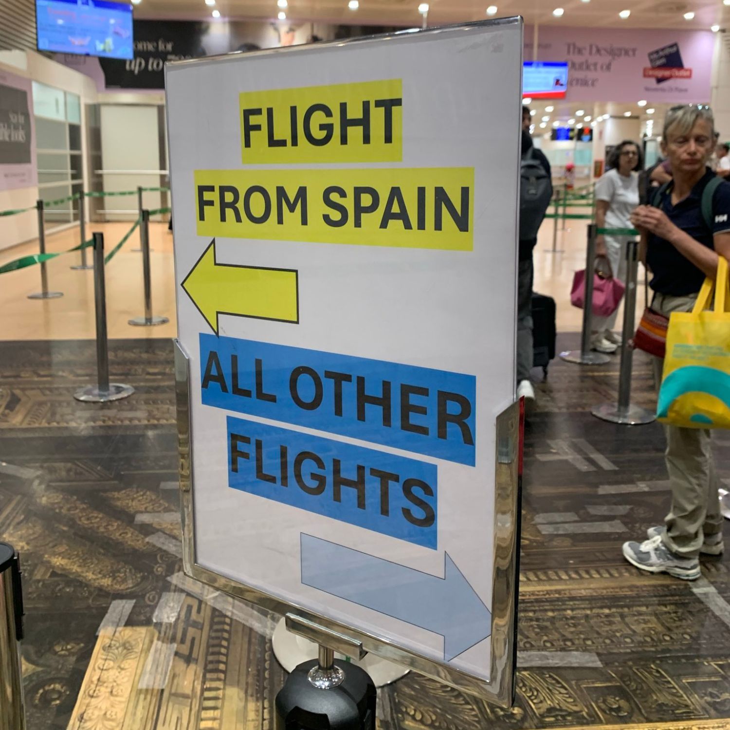 Control en Italia de pasajeros provenientes de España