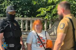 El SBU detuvo a un agente del FSB que estaba corrigiendo los bombardeos rusos en las regiones centrales de Ucrania.