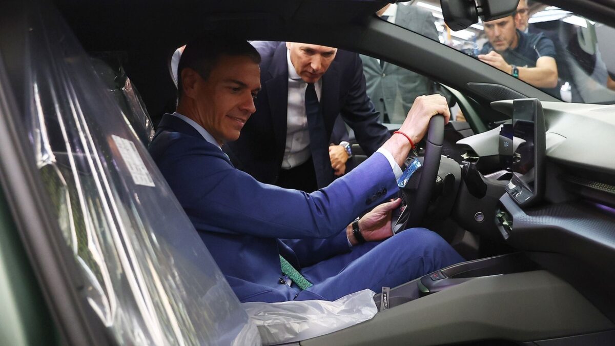 Pedro Sánchez vuelve al cole