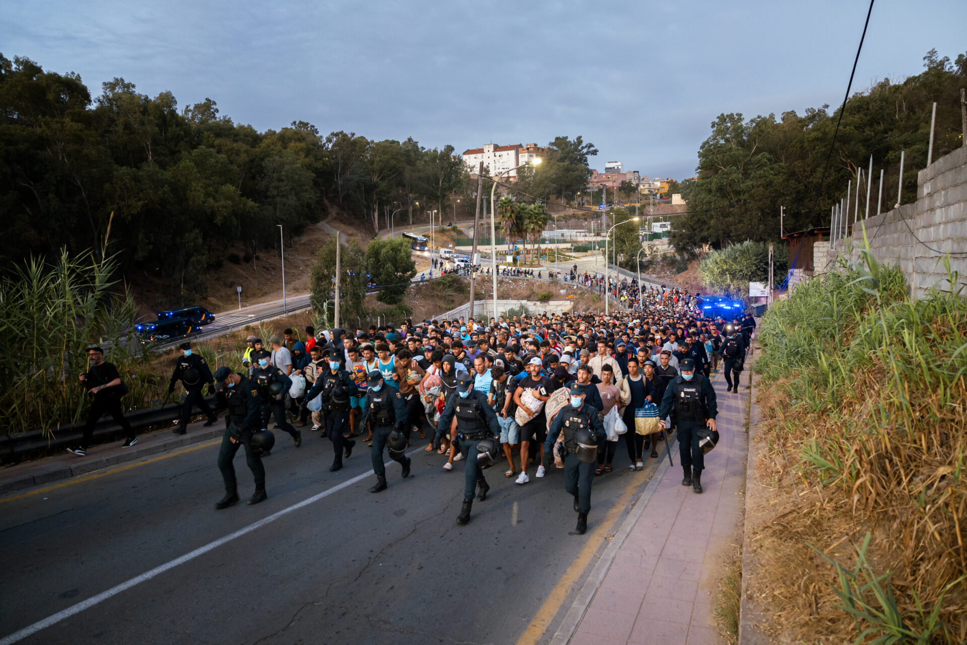 Desplazamiento de inmigrantes de Loma Colmenar al nuevo centro