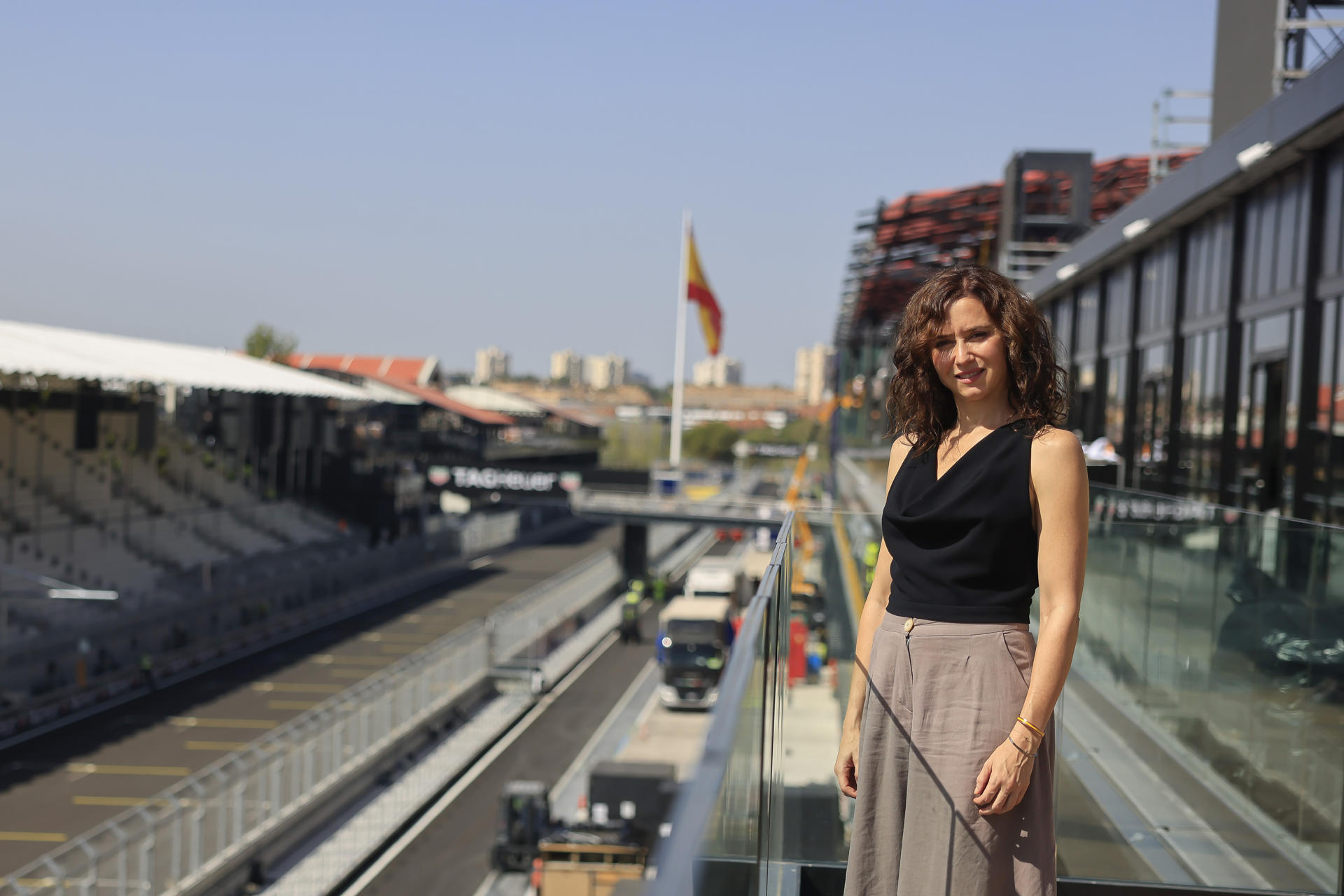 MADRID, 06/09/2026.- La presidenta de la Comunidad de Madrid, Isabel Díaz Ayuso, visitó este domingo ell circuito MADRING de la capital, donde se ultiman los preparativos para el Gran Premio de España de Fórmula 1 que se celebra el próximo fin de semana. EFE/ CAM **SOLO USO EDITORIAL/SOLO DISPONIBLE PARA ILUSTRAR LA NOTICIA QUE ACOMPAÑA (CRÉDITO OBLIGATORIO)***