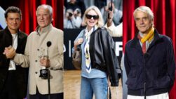 El cineasta Werner Herzog recibe el Premio Donostia de manos del actor Orlando Bloom; Naomi Watts, y Jeremy Irons