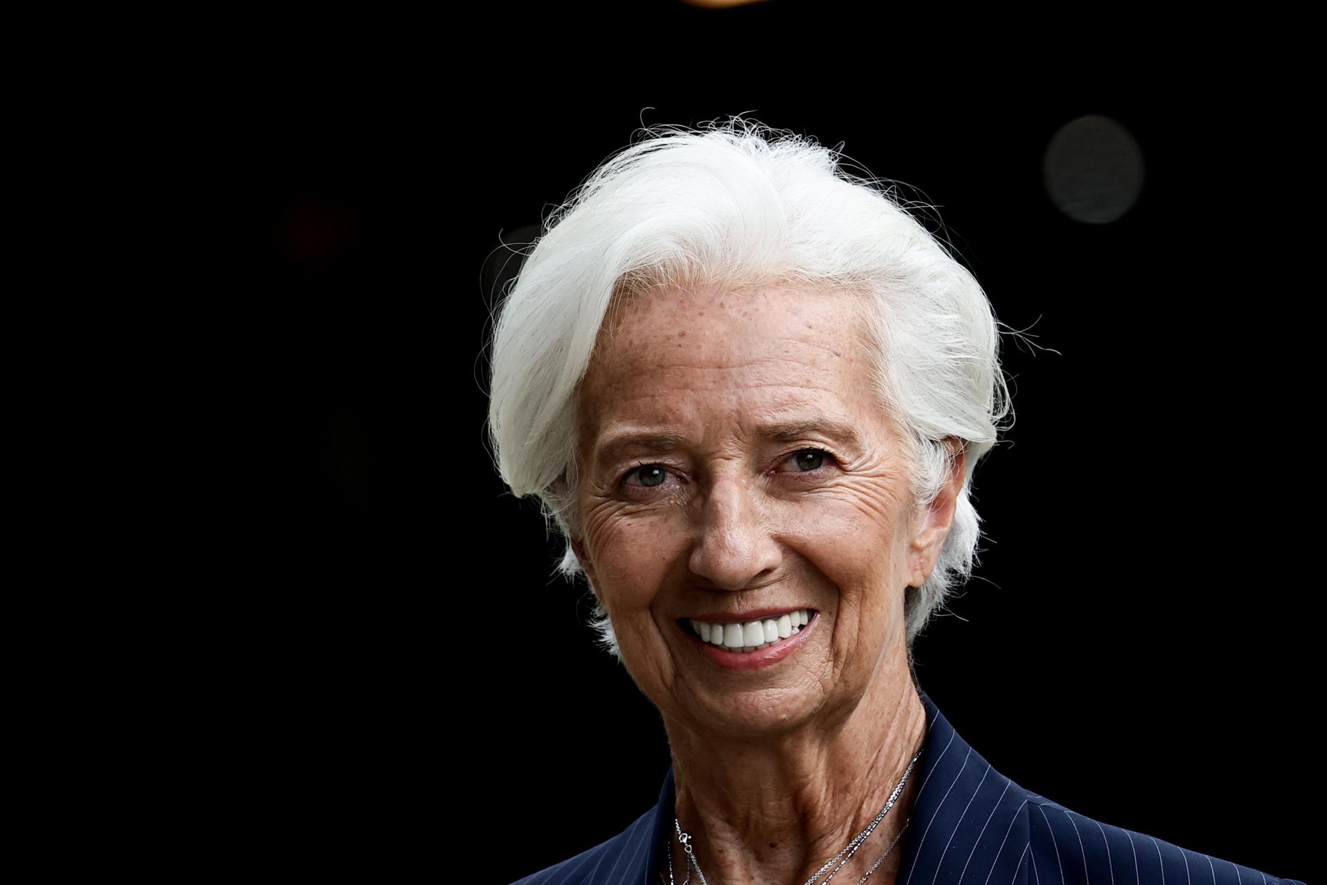 Berlin (Germany), 10/09/2026.- European Central Bank (ECB) President Christine Lagarde poses after a press conference following the external ECB Governing Council meeting in Berlin, Germany, 10 September 2026. The ECB Governing Council decided on 10 September to raise its three key interest rates by 25 basis points amid persistent energy and inflation pressures. (Alemania) EFE/EPA/FILIP SINGER