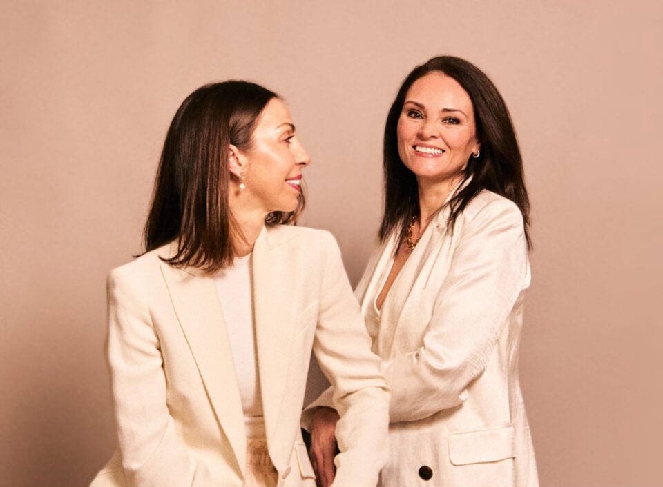 La presidenta de Segundo Maestro, Laura Abadía Benito, y su vicepresidenta, Silvia Vicioso Montero