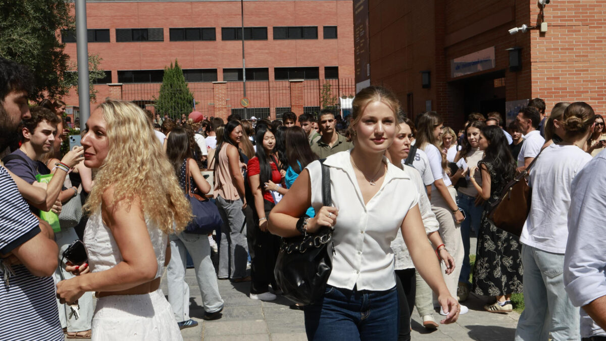 GETAFE (MADRID), 07/09/2026.- La princesa Leonor a su salida este lunes del Campus de Getafe de la Universidad Carlos III donde cursará el grado de Ciencias Políticas. EFE&/Casa de S.M. el Rey***SOLO USO EDITORIAL/SOLO DISPONIBLE PARA ILUSTRAR LA NOTICIA QUE ACOMPAÑA (CRÉDITO OBLIGATORIO)***