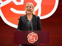 STOCKHOLM (Sweden), 14/09/2026.- Social Democrats party leader Magdalena Andersson speaks during the Social Democrats' election night watch party at the Stockholm Waterfront Conference Center in Stockholm , Sweden, 13 September 2026. (Elecciones, Suecia, Estocolmo) EFE/EPA/JONAS EKSTROMER SWEDEN OUT