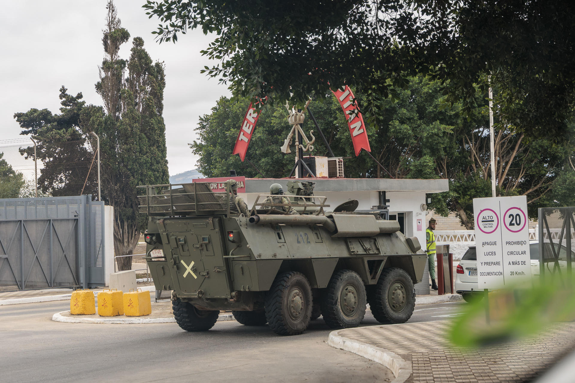MELILLA (ESPAÑA), 23/09/2026.- La situación en la frontera entre España y Marruecos en Melilla es en estos momentos de tranquilidad y normalidad, con una notable presencia policial, y no se han dado hasta el momento intentos de entrada irregular a pesar de los llamamientos en redes para este miércoles, coincidiendo con las elecciones en el país vecino. EFE/ Jose Manuel Giner