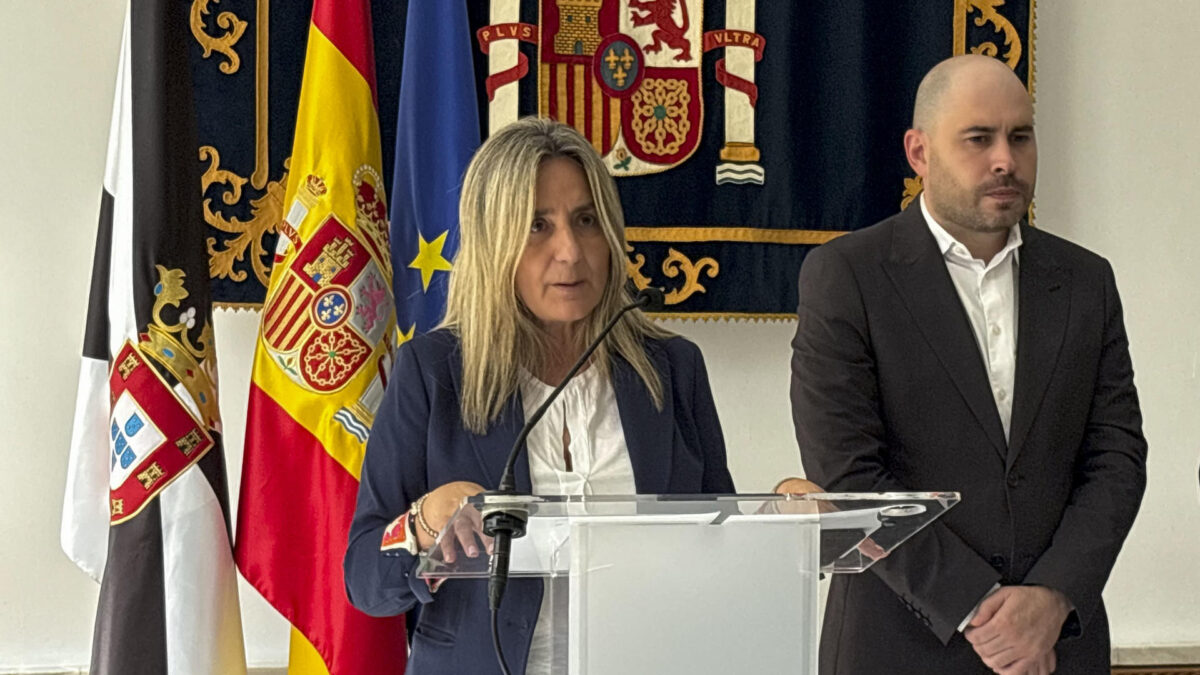 CEUTA, 08/09/2026.-La ministra de Educación, Milagros Tolón, preside la apertura del curso escolar en Ceuta, una ciudad que vive con preocupación y con importantes medidas de seguridad el regreso a las aulas de casi 13.000 alumnos tras la llegada a finales de julio de decenas de miles de personas desde Marruecos. EFE/ Laura Rincón