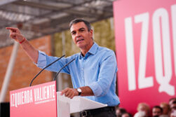 GETAFE (COMUNIDAD DE MADRID), 27/09/2026.- El presidente del Gobierno, Pedro Sánchez, participan en el acto de presentación de candidaturas del PSOE de Madrid para las elecciones municipales y autonómicas de 2027 este domingo, en Getafe (Comunidad de Madrid).EFE/ Borja Sánchez-Trillo