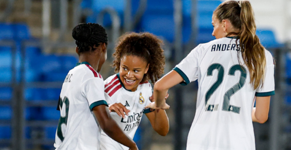 Felicia celebrando su gol ante el Ajax en el partido de vuelta de la fase de clasificación de la Champions League
