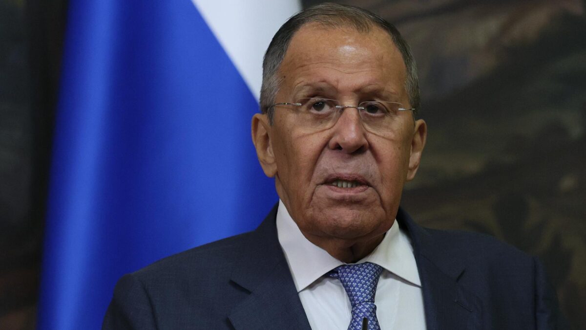 MOSCOW (Russian Federation), 25/08/2026.- Russian Foreign Minister Sergey Lavrov attends a press conference with Archbishop Paul Richard Gallagher, Vatican envoy and Secretary for Relations with States and International Organisations of the Holy See, following their meeting in Moscow, Russia, 25 August 2026. (Santa Sede, Rusia, Moscú) EFE/EPA/RAMIL SITDIKOV/REUTERS / POOL