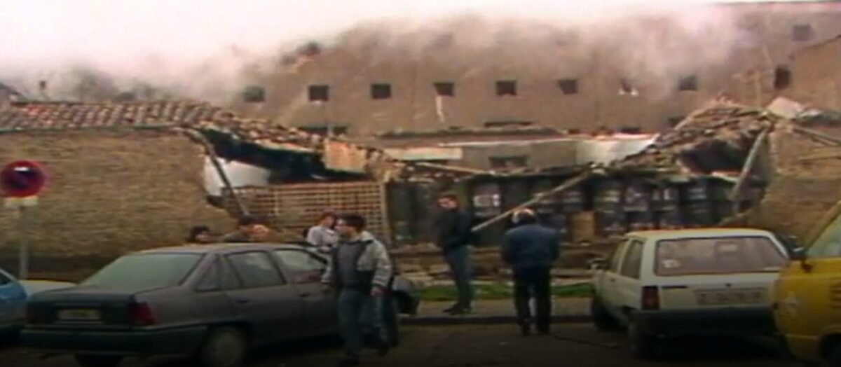 Atentado etarra en la Casa Cuartel de Zaragoza en 1987. | Imagen de vídeo, RTVE.