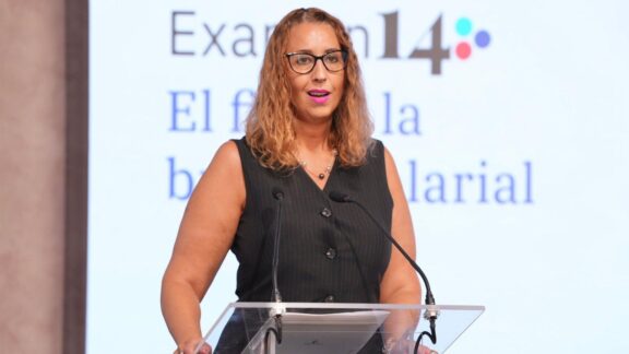 Pilar Gómez, directora de Artículo14, Sara Simón, consejera de Igualdad de Castilla-La Mancha.