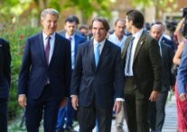 El presidente del PP, Alberto Núñez Feijóo, junto al expresidente del Gobierno, José María Aznar