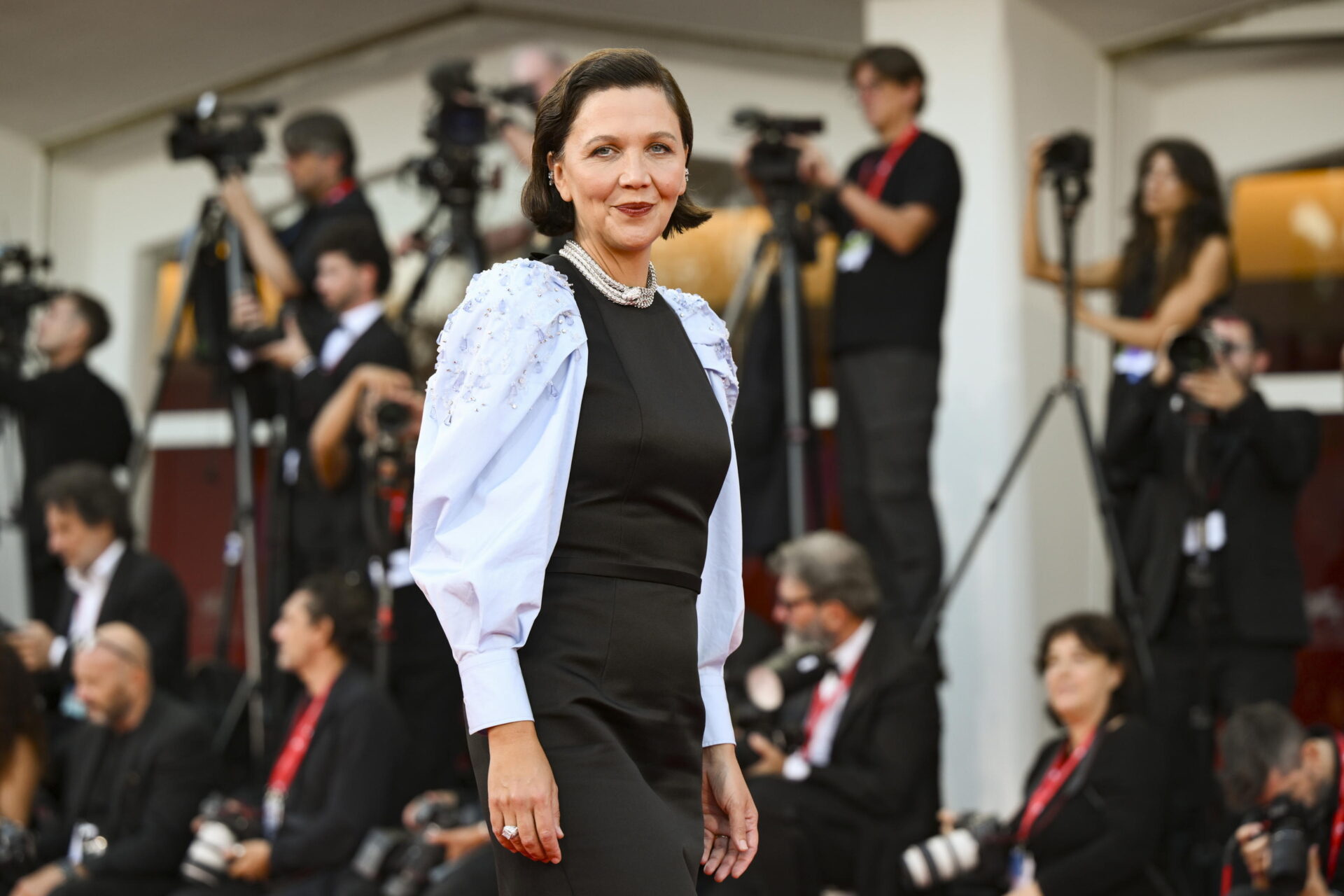 VENICE (Italy), 12/09/2026.- Venezia 83 jury president Maggie Gyllenhaal arrives for the closing ceremony of the 83rd annual Venice International Film Festival in Venice, Italy, 12 September 2026. The 83rd edition of the festival runs from 02 to 12 September 2026. (Cine, Cine, Italia, Venecia) EFE/EPA/ETTORE FERRARI