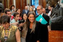 Junts se declara “decepcionado” y “preocupado” con el decreto de vivienda, pero no desvela su voto