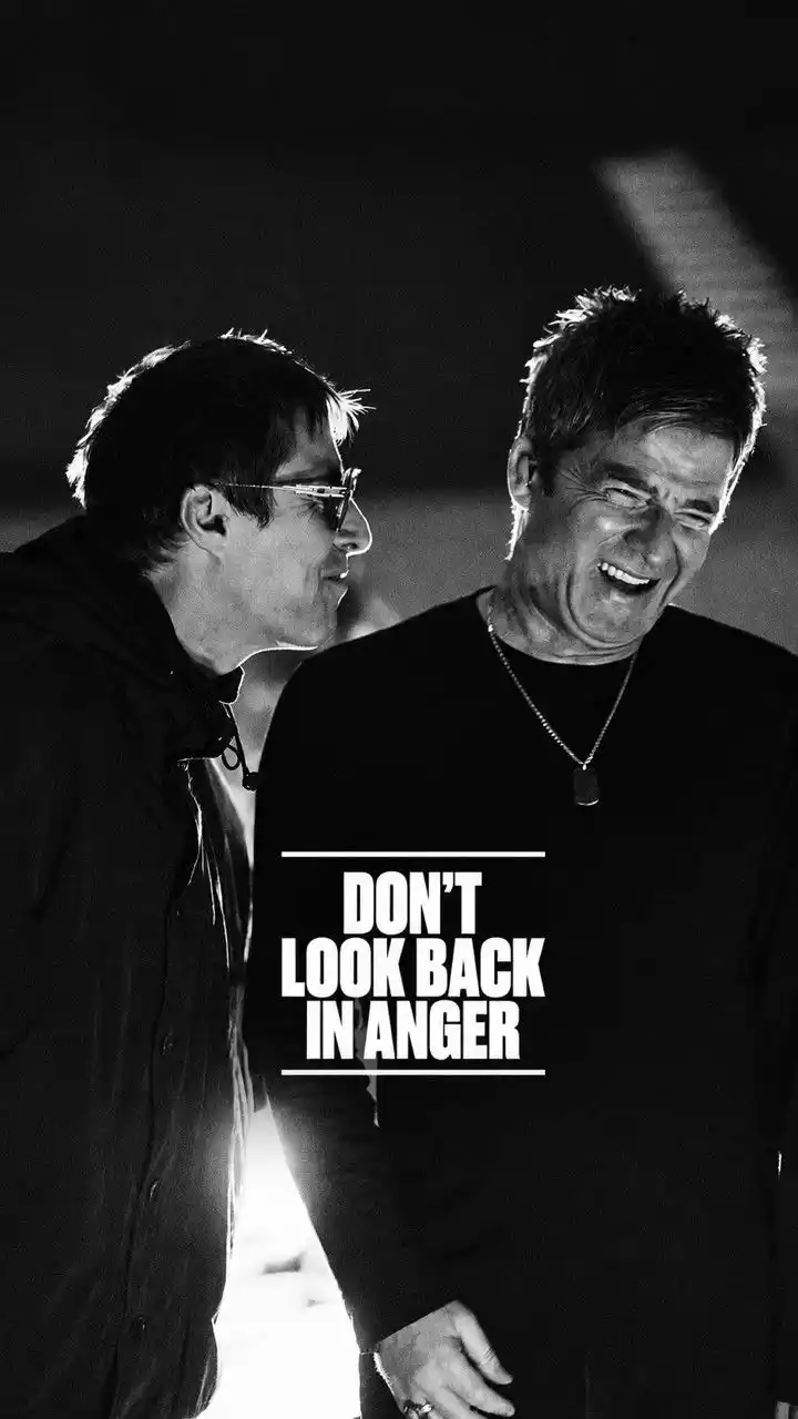 El documental dirigido por Dylan Southern y Will Lovelace, con guion de Steven Knight, recorre la gira mundial de Oasis de 2025 mediante imágenes de los conciertos, ensayos, testimonios de seguidores y una entrevista conjunta con los músicos