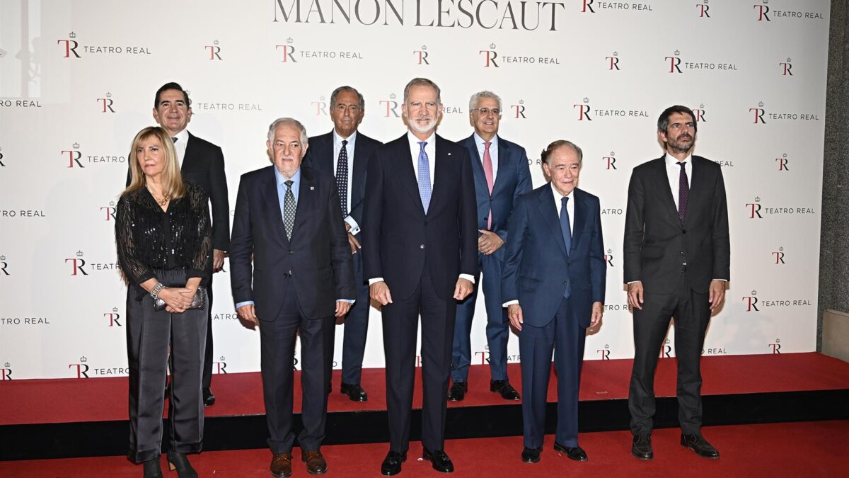 El Rey Felipe VI y Ernest Urtasun, Ministro de Cultura, acuden a la representación de la ópera “Manon Lescaut”, con motivo de la inauguración de la temporada del Real, a 23 de septiembre de 2026