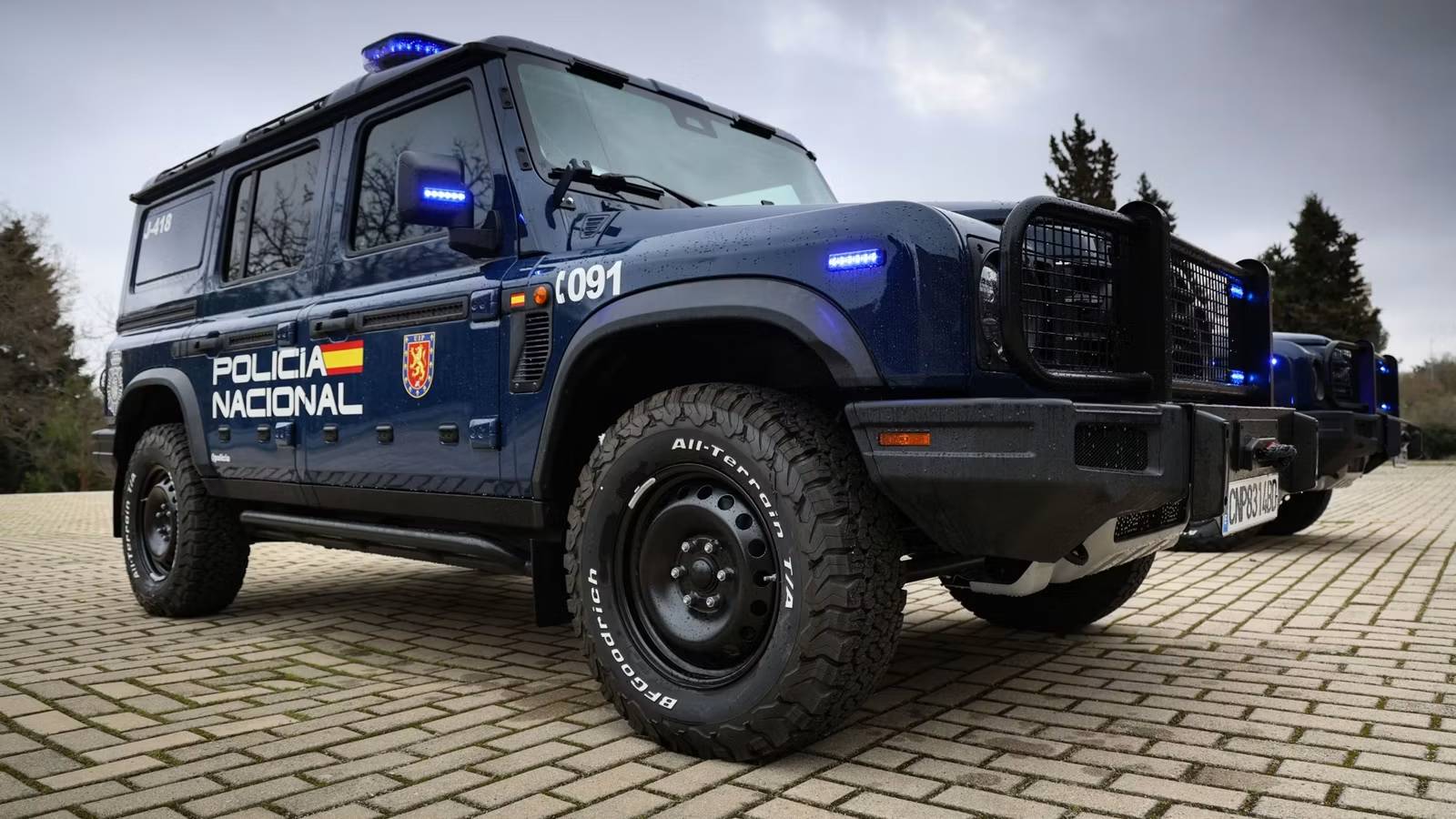 Todoterreno de la Policía Nacional - Defensa Todoterreno de la Policía Nacional - Defensa