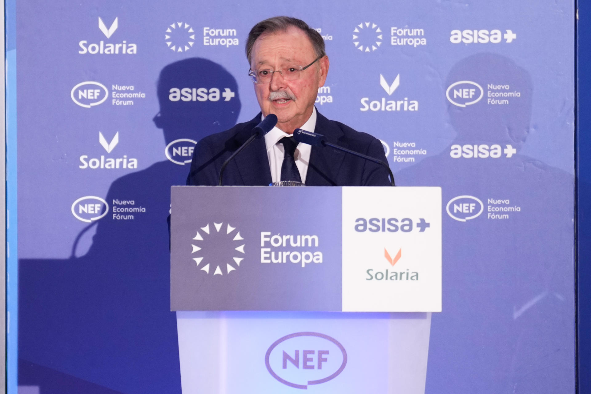 MADRID, 07/09/2026.- El presidente de Ceuta, Juan Jesús Vivas, interviene en el foro Nueva Economía Fórum para hablar de la crisis migratoria en la ciudad autónoma, este lunes en Madrid. EFE/ Borja Sánchez-Trillo