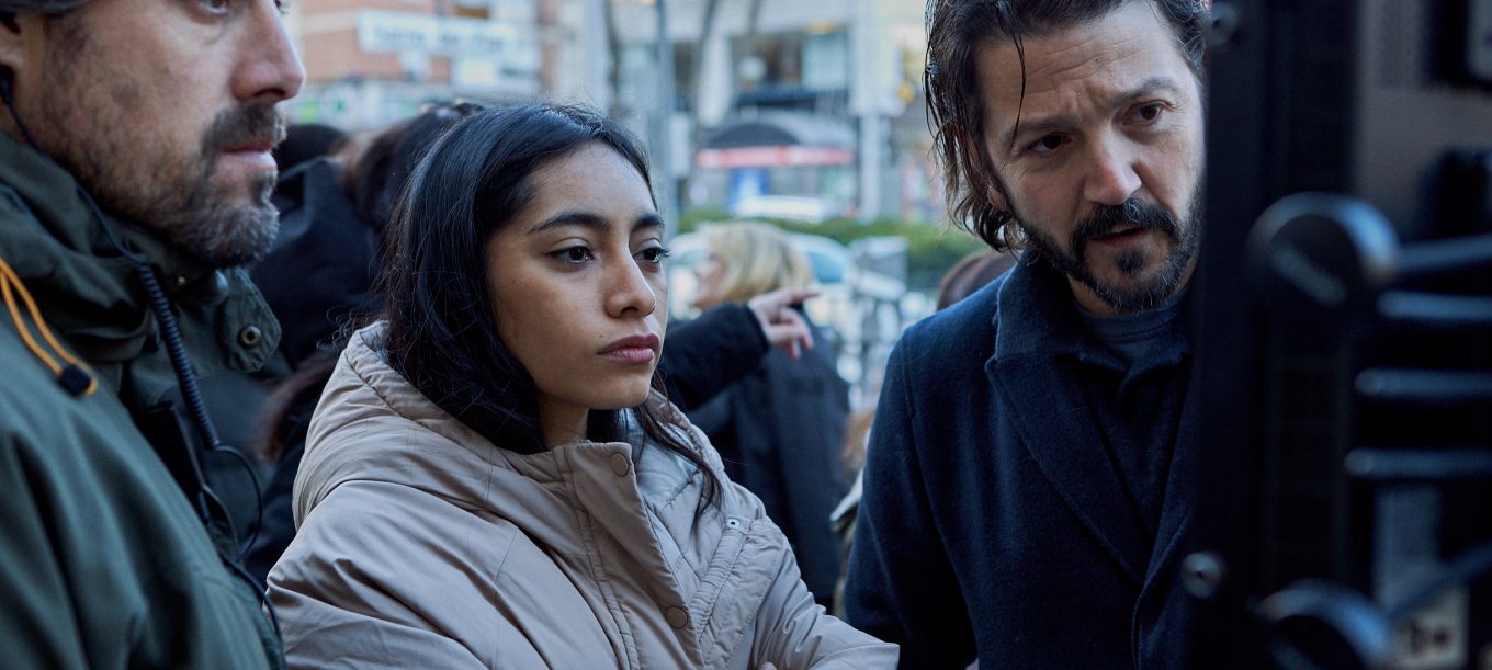 Anna Díaz y Diego Luna en el rodaje de 'Ceniza en la boca'.