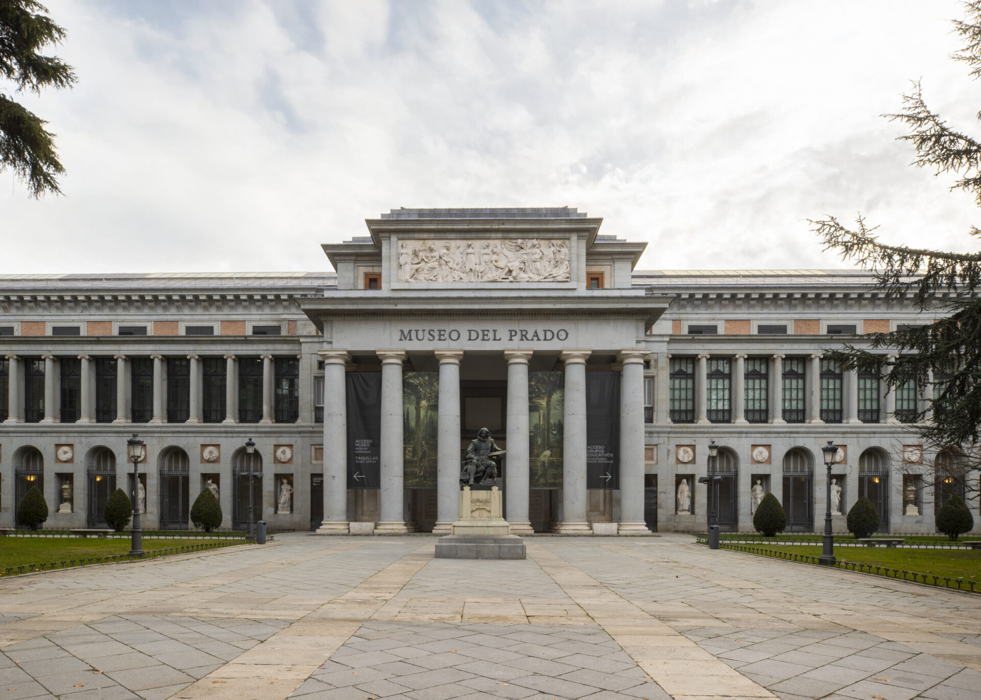 MADRID, 01/10/2026.- Fachada del Museo del Prado en Madrid. El Rijksmuseum de Ámsterdam y el Museo Nacional del Prado de Madrid unen fuerzas para investigar el papel de las mujeres en el arte y la historia compartida de España y Países Bajos, una colaboración que culminará en 2029 con una exposición sobre tres mujeres que gobernaron Países Bajos durante buena parte del siglo XVI. EFE/Museo Nacional Del Prado SOLO USO EDITORIAL/SOLO DISPONIBLE PARA ILUSTRAR LA NOTICIA QUE ACOMPAÑA (CRÉDITO OBLIGATORIO)