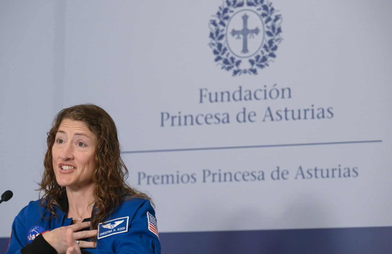OVIEDO, 20/10/2026.-La astronauta estadounidense Christina Koch, Premio Princesa de Asturias de la Concordia, ofrece una rueda de prensa, este martes, en Oviedo. EFE/ Eloy Alonso