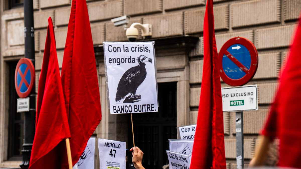 Protesta por la vivienda frente al Congreso y en la Puerta del Sol