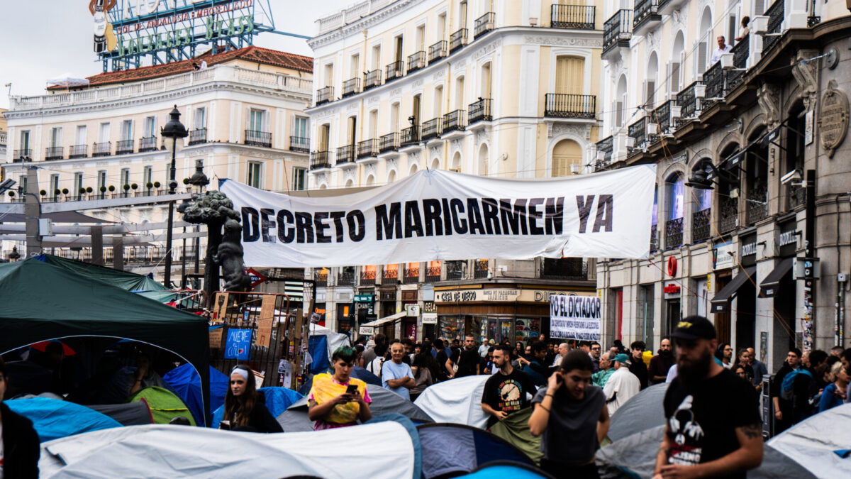 Protesta por la vivienda frente al Congreso y en la Puerta del Sol