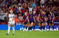 Athenea del Castillo tras uno de los goles encajados ante el FC Barcelona