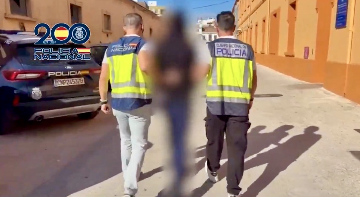 Policías detienen a un varón de 17 años por crear "Blocus Vic".