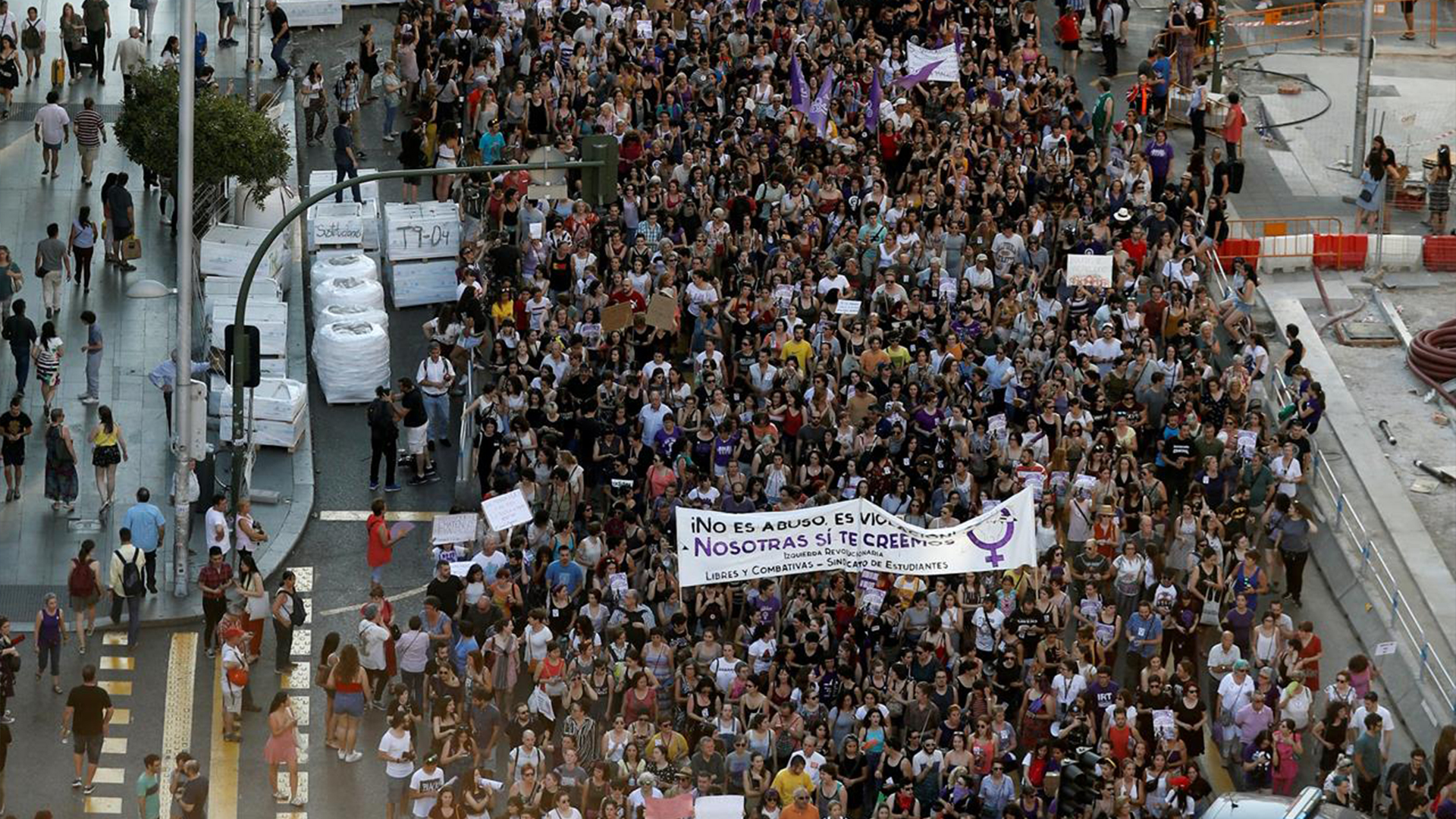 Manifestación en respuesta a la primera sentencia de la Manada de Pamplona